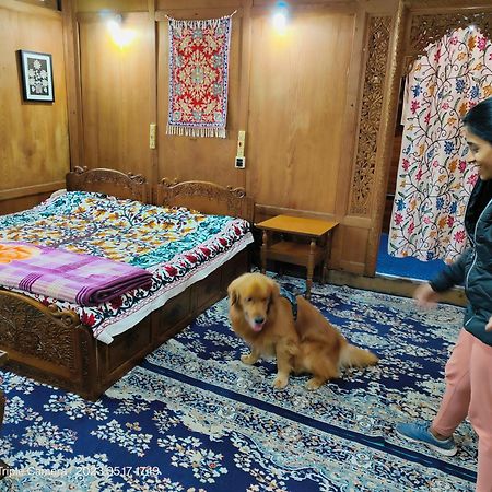 Houseboat Karima Palace Срінагар Екстер'єр фото