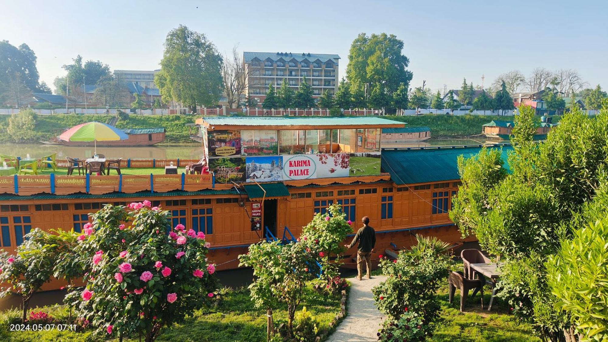 Houseboat Karima Palace Срінагар Екстер'єр фото